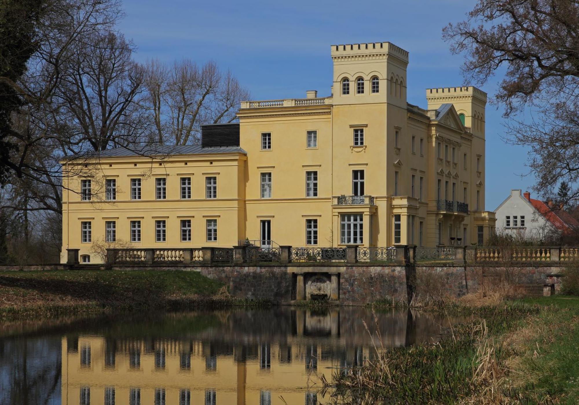 Kleine Galerie Apartment Fuer 3 Mit Kueche Kamin Netflix Parken Und Hofladen Steinhofel Exterior photo